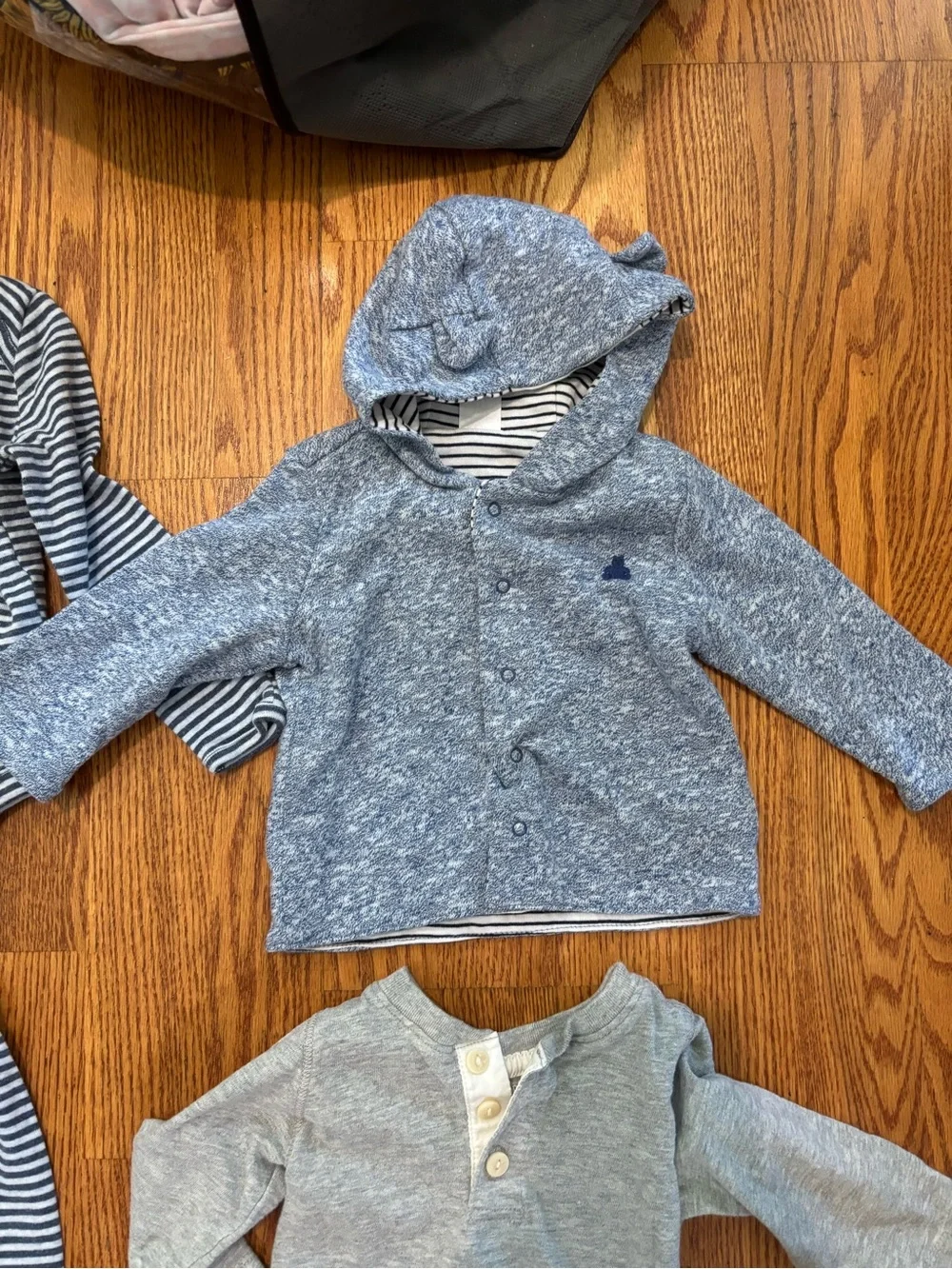 Baby Gap 3-6 months blue outfit and sweater bundle bear ears baby boy